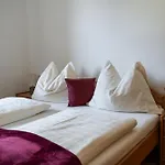 Haus Alpenflora Appartamento *