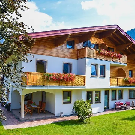 Haus Alpenflora Apartament *