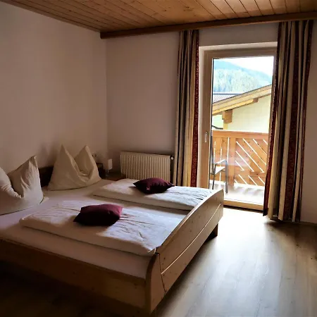 Haus Alpenflora Apartment *