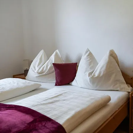 Haus Alpenflora Apartament *