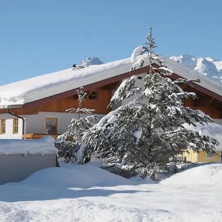 Haus Alpenflora Апартаменты Верфенвенг